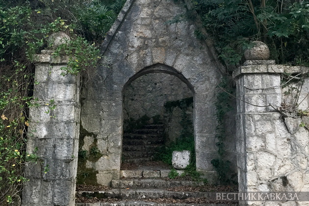 Дом с балконом Джульетты в Гагре