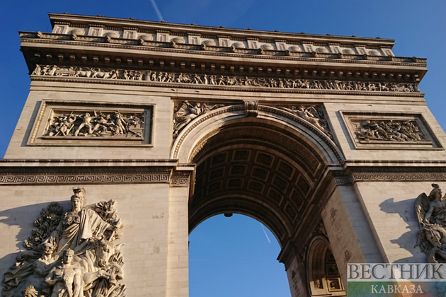 Глава Сената Франции принял спикера парламента Армении в Париже