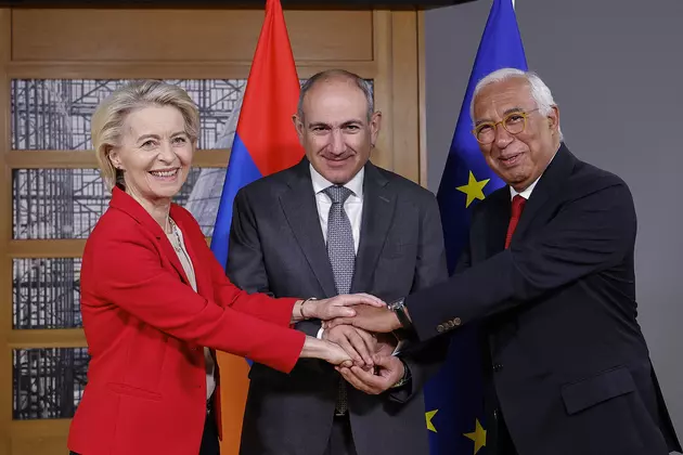 Пашинян едет в Россию, чтобы понравиться Западу?