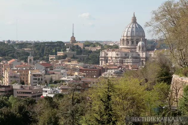 Вид на купол Собора Св.Петра