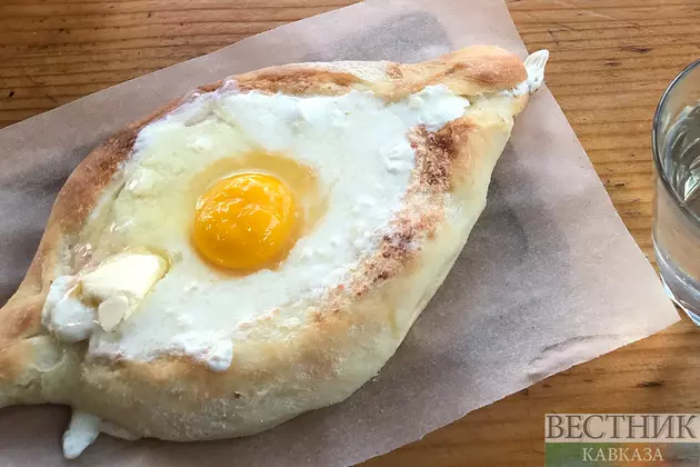 Хачапури по-аджарски