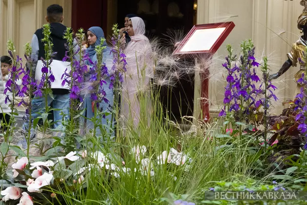 Фестиваль цветов в ГУМе