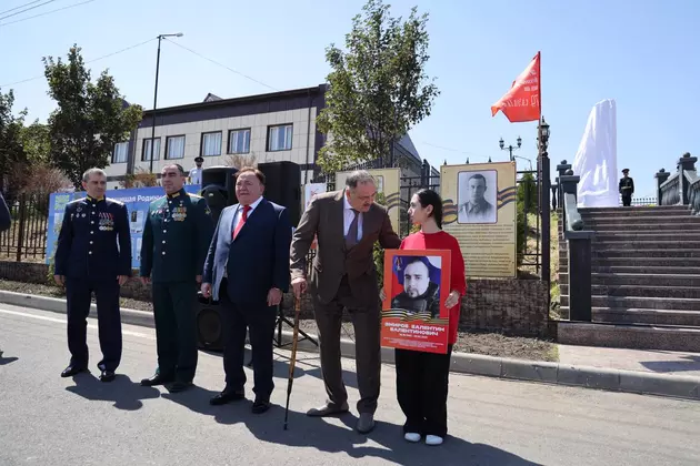 Памятник летчику Эмирову установили в Ингушетии