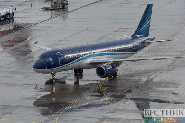 Аэропорт Ташкента не выпустил в полет самолет в Баку