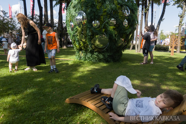 Площадка фестиваля “Территория будущего. Москва 2030“ в Лужниках