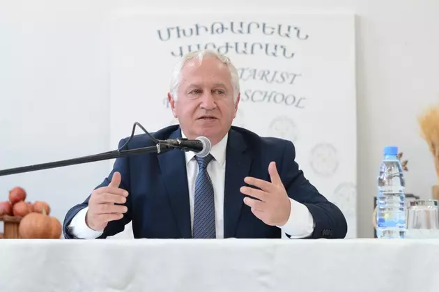 Армения отозвала посла из Бейрута