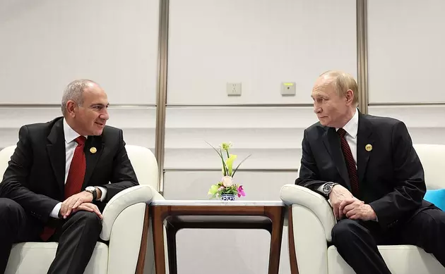 Владимир Путин побеседовал с Николом Пашиняном в Тяньцзине