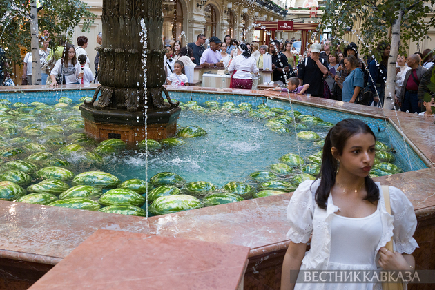 Сезон арбузов в ГУМе