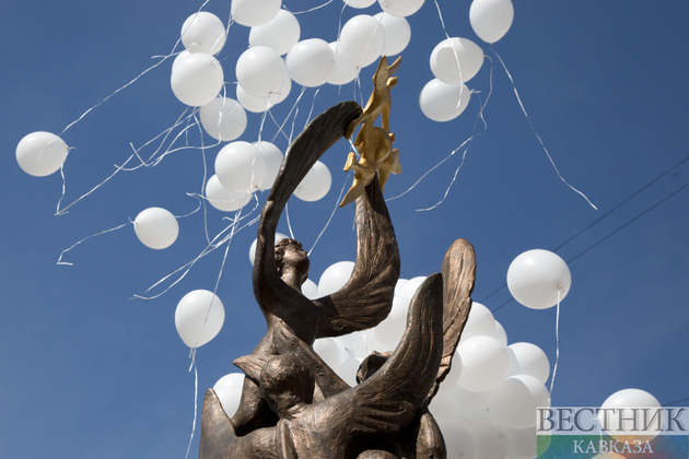 Вахта памяти по жертвам теракта в Беслане началась в Северной Осетии