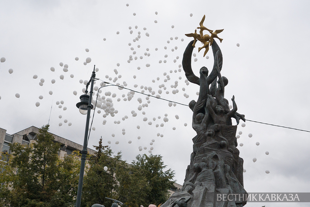 Траурная церемония в память о погибших при теракте в Беслане