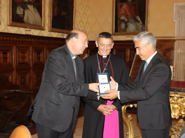 Баку и Ватикан: зачем они нужны друг другу?