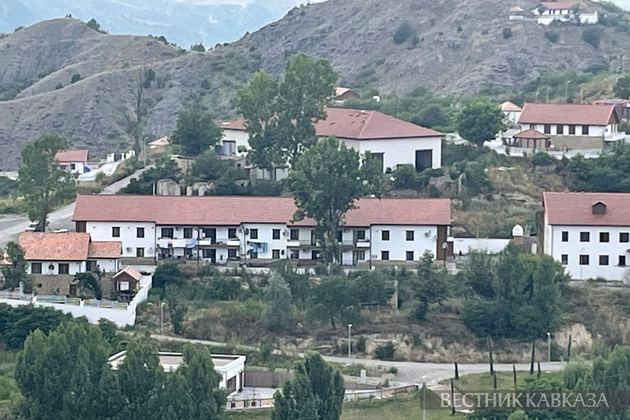 Вид на Лачин