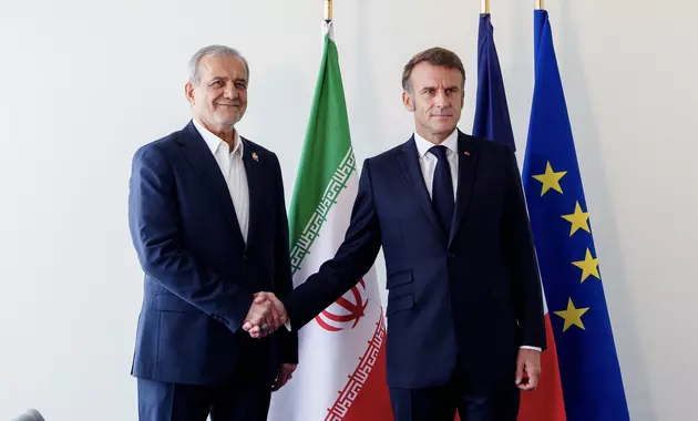 Пезешкиан и Макрон провели встречу в Нью-Йорке