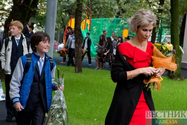 День учителя отмечают в России и на Кавказе