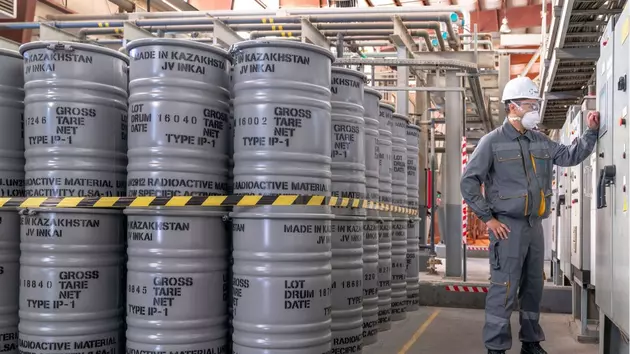 Уран в Казахстане будут добывать только местные компании