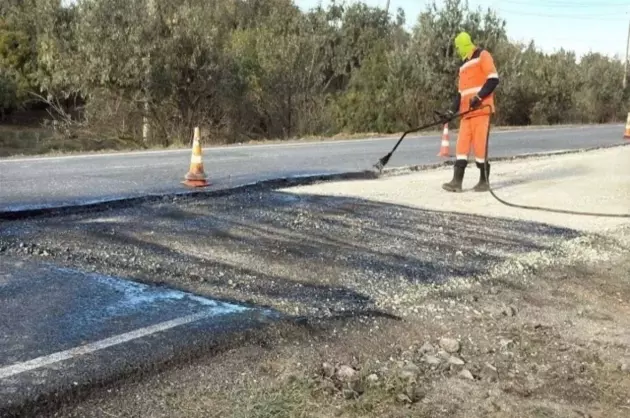 В Астраханской области приводят в порядок дорогу к границе Казахстана
