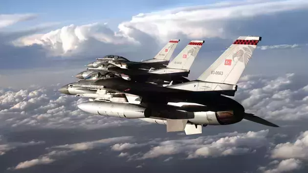 Турция докупит истребители у Катара и Омана