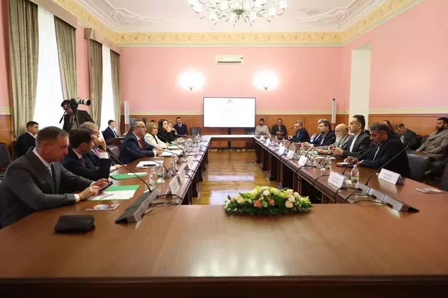 Москва и Тегеран будут совершенствовать обмен опытом