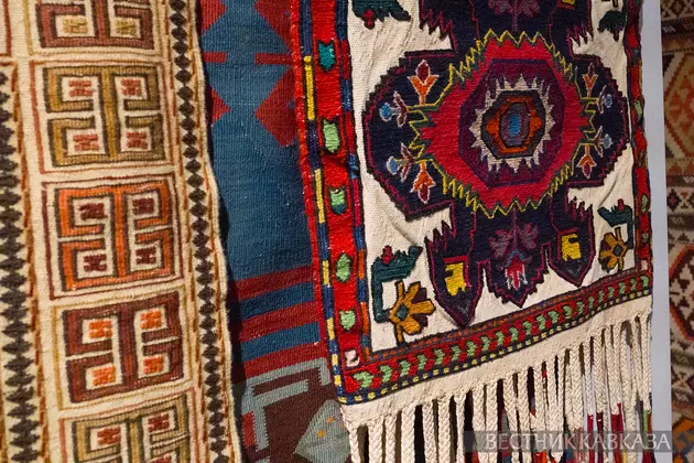 Выставка дагестанских ковров