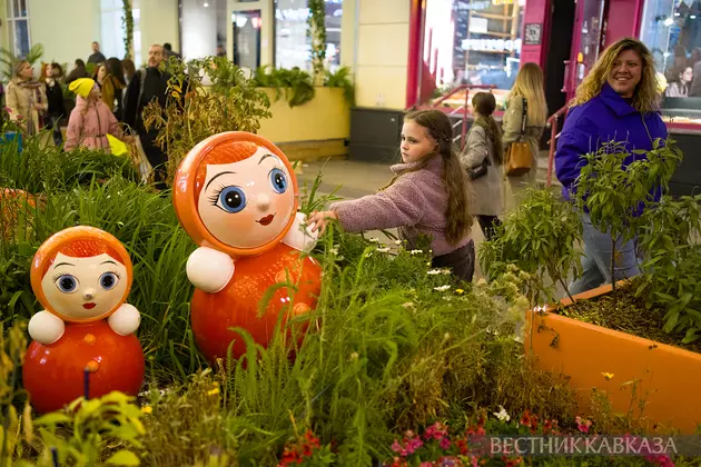 Площадка фестиваля “Сады и цветы“ на Рождественке