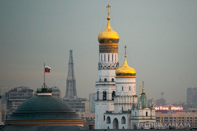 Вид на Кремль и Шуховскую башню