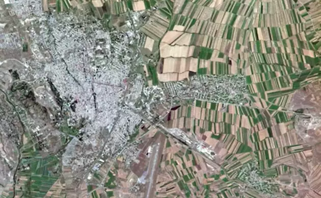 Вид из космоса на второй по величине город Армении Гюмри