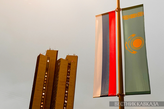 Флаги на улицах Москвы в преддверии госвизита президента Казахстана Токаева