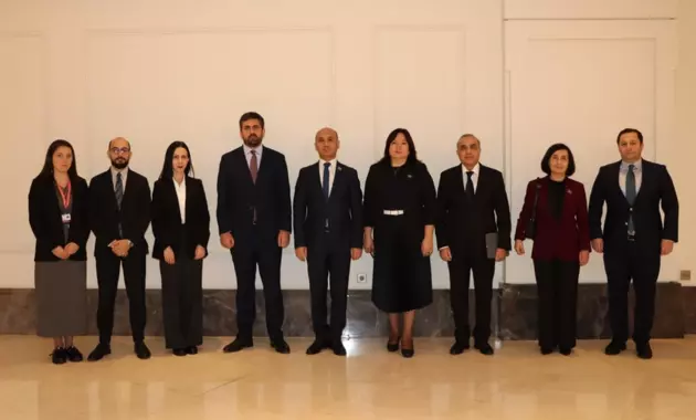 Азербайджанские и армянские депутаты провели встречу в Стамбуле