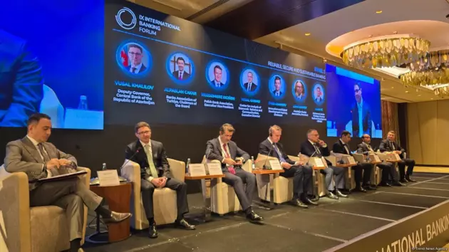 Баку принимает IX Международный банковский форум