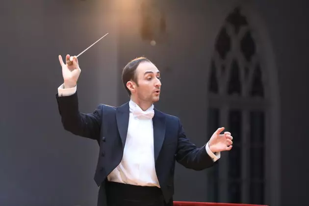 За дирижерским пультом Георгий Албегов