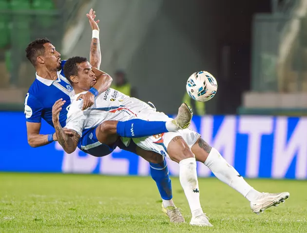 матч между футбольными клубами “Динамо“ Махачкала и ЦСКА