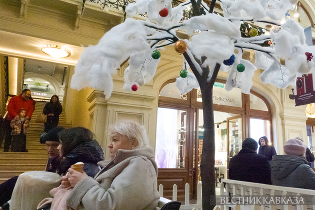 Новогоднее украшение ГУМа