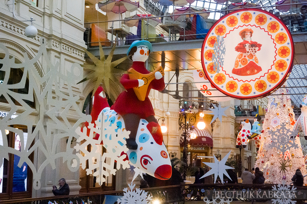 Новогоднее украшение ГУМа