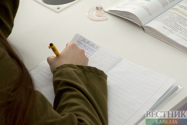 Бывшим полицейским могут разрешить преподавать в школах в Казахстане