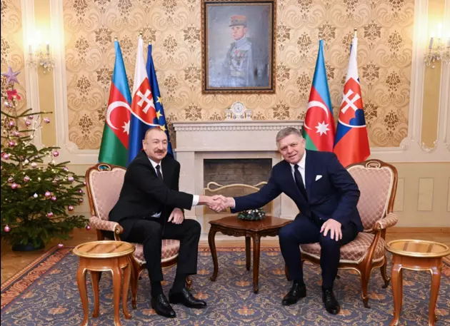 Ильхам Алиев с премьер-министром Словакии Робертом Фицо. Братислава. 9 декабря 2025