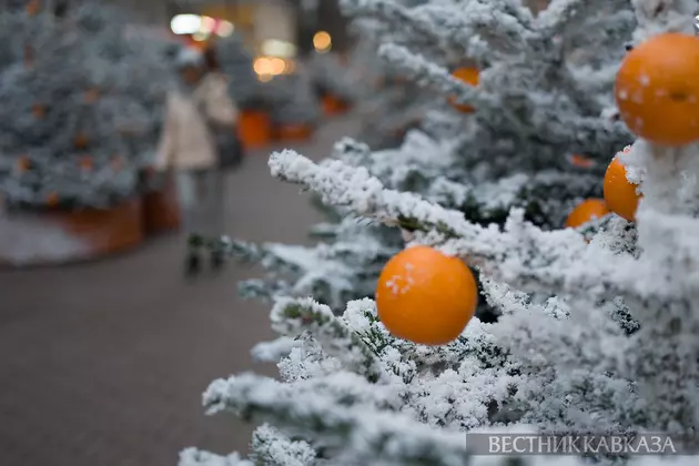 Украшения мандаринами на Арбате