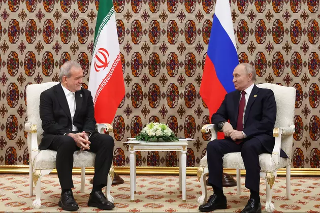 Президенты России и Ирана провели переговоры в Ашхабаде