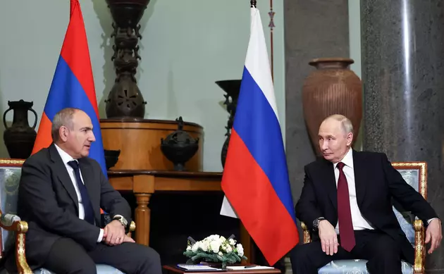 Пашинян поблагодарил Путина за поддержку мирного процесса Еревана и Баку