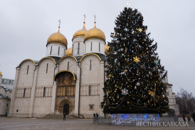 Новогодняя елка на Соборной площади Кремля