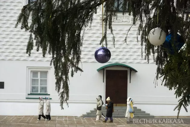 Новогодняя елка на Соборной площади Кремля