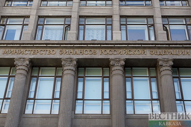 Нефтегазовые доходы России снизились почти на 24% за год