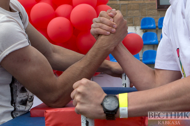 Во Владикавказе определили лучших армрестлеров СКФО