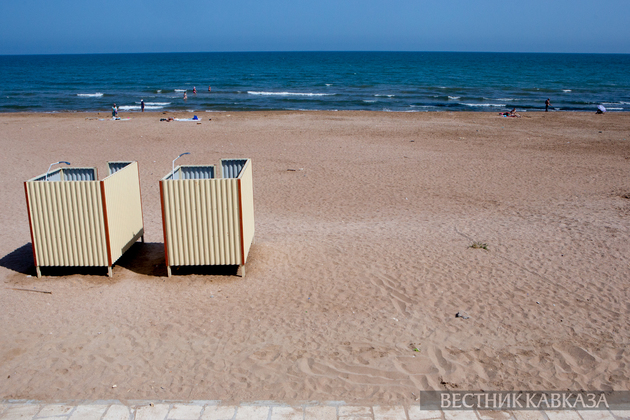 Пляж в Дербенте
