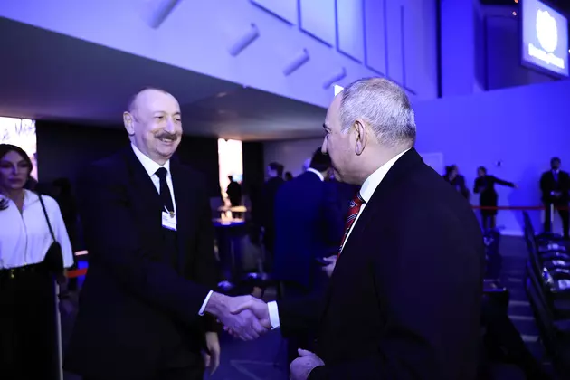 Ильхам Алиев и Никол Пашинян