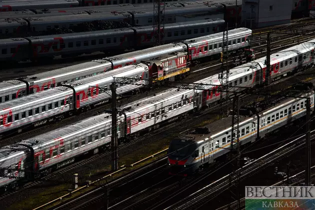 Авария на железной дороге остановила поезда в Крым