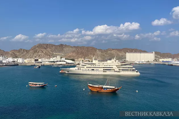 Яхта султана Омана