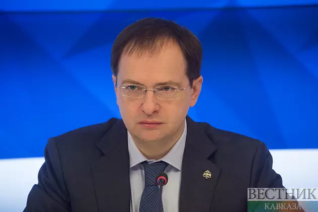 Москва и Киев договорились об обмене пленными по формуле "500 на 500"