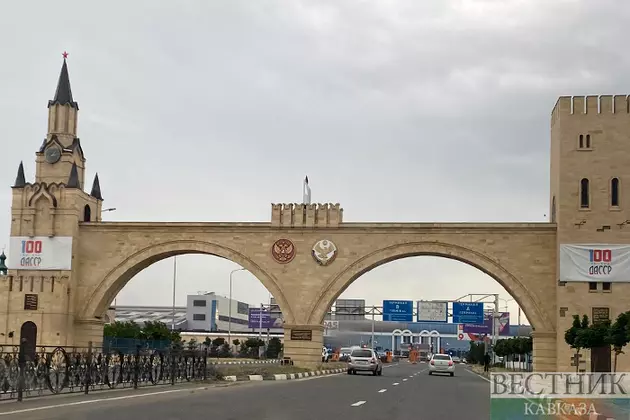 В Махачкалу из Баку прибыли не попавшие в ОАЭ россияне