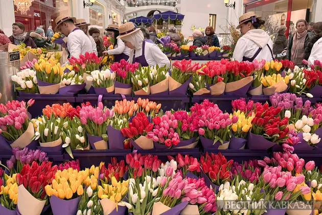 Продажа цветов в Петровском пассаже