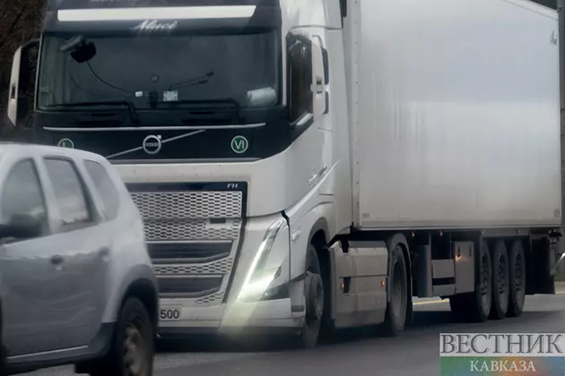 Грузоперевозки между Азербайджаном и Ираном возобновлены